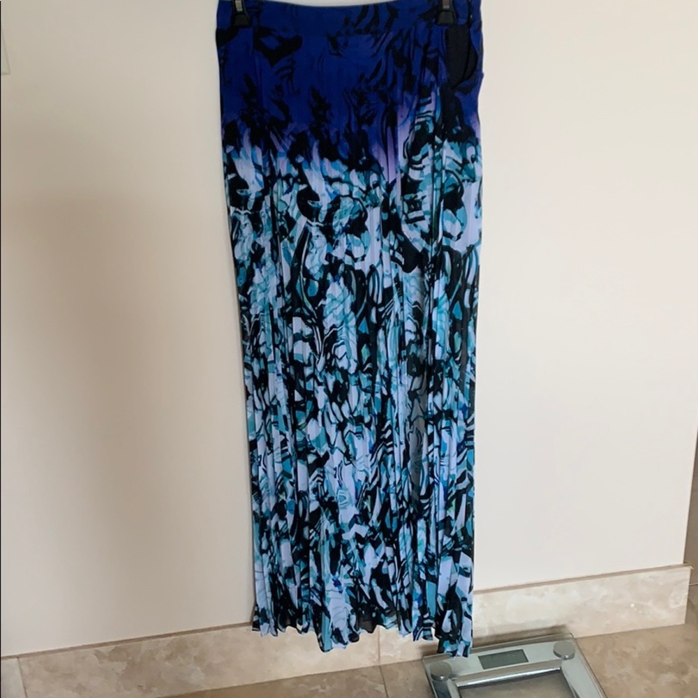 Bebe maxi skirt